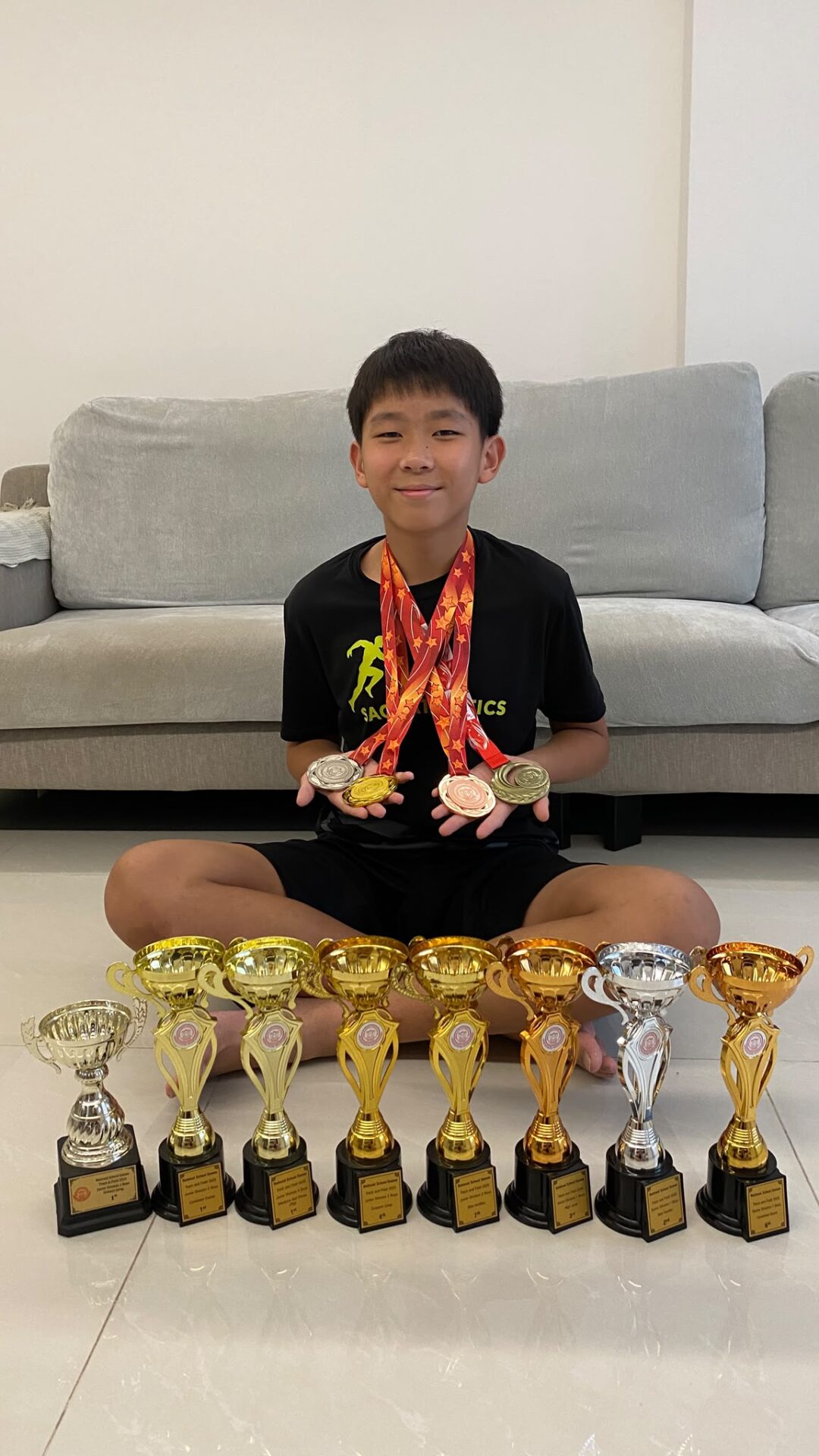 Zhi Hao has been training consistently with SAGA since P4. This P6 photo, with his NSG medals and trophies over the years, reflects the steady improvement, discipline, and success he has built along the way — a strong reflection of the SAGA system, long-term training, and consistent commitment.